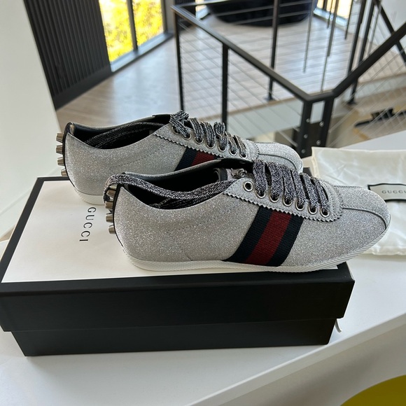 Gucci shoes - NEW - NEVER BEEN USED - Picture 2 of 8